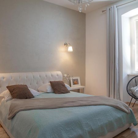 Captain Emo City Apartments Pula Luaran gambar