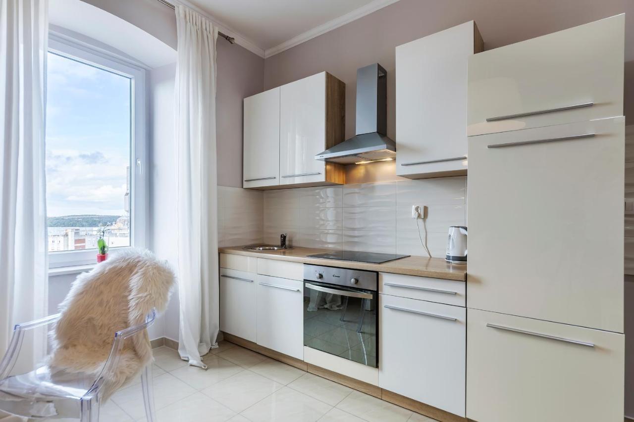 Captain Emo City Apartments Pula Luaran gambar