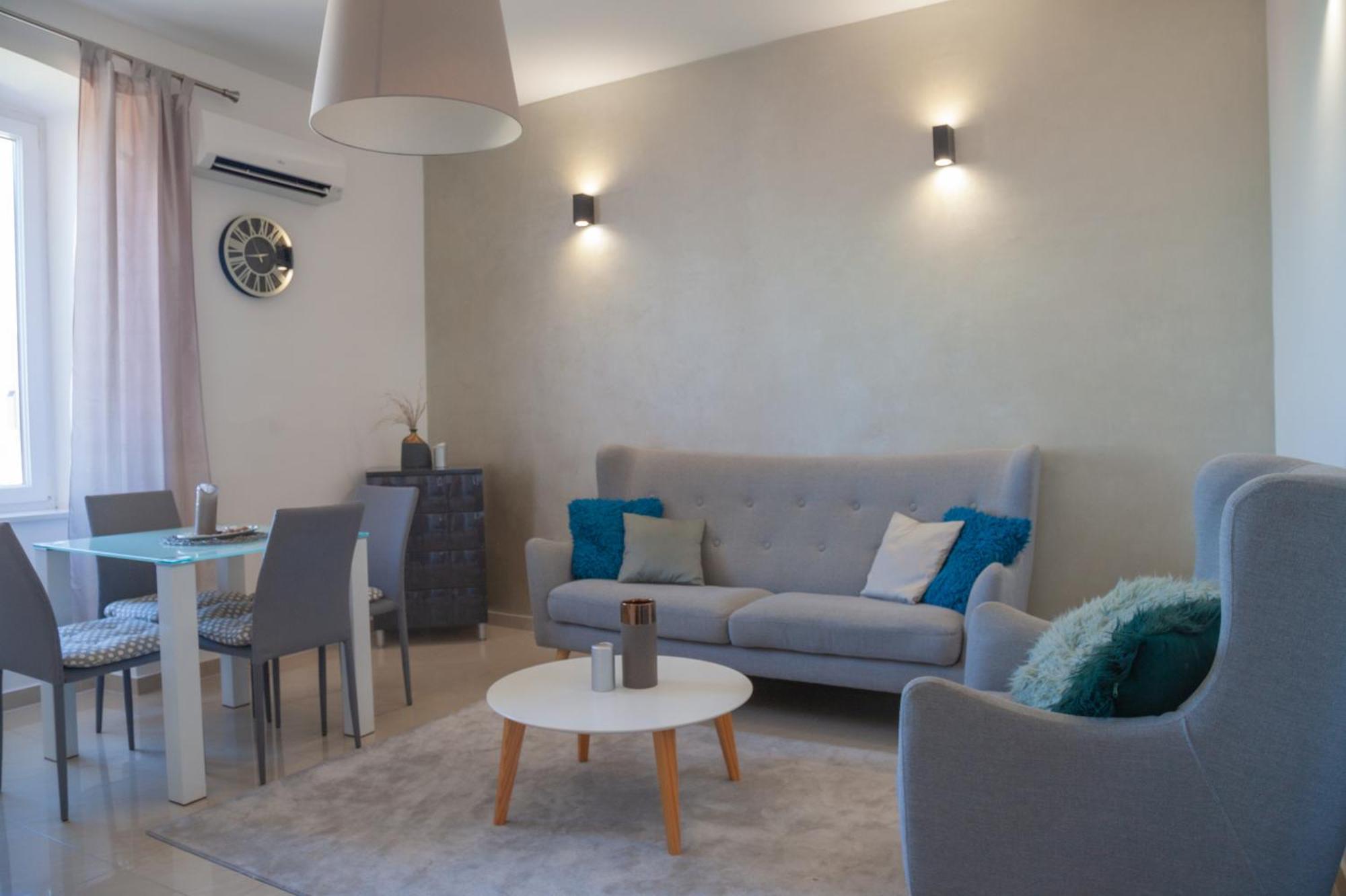 Captain Emo City Apartments Pula Luaran gambar
