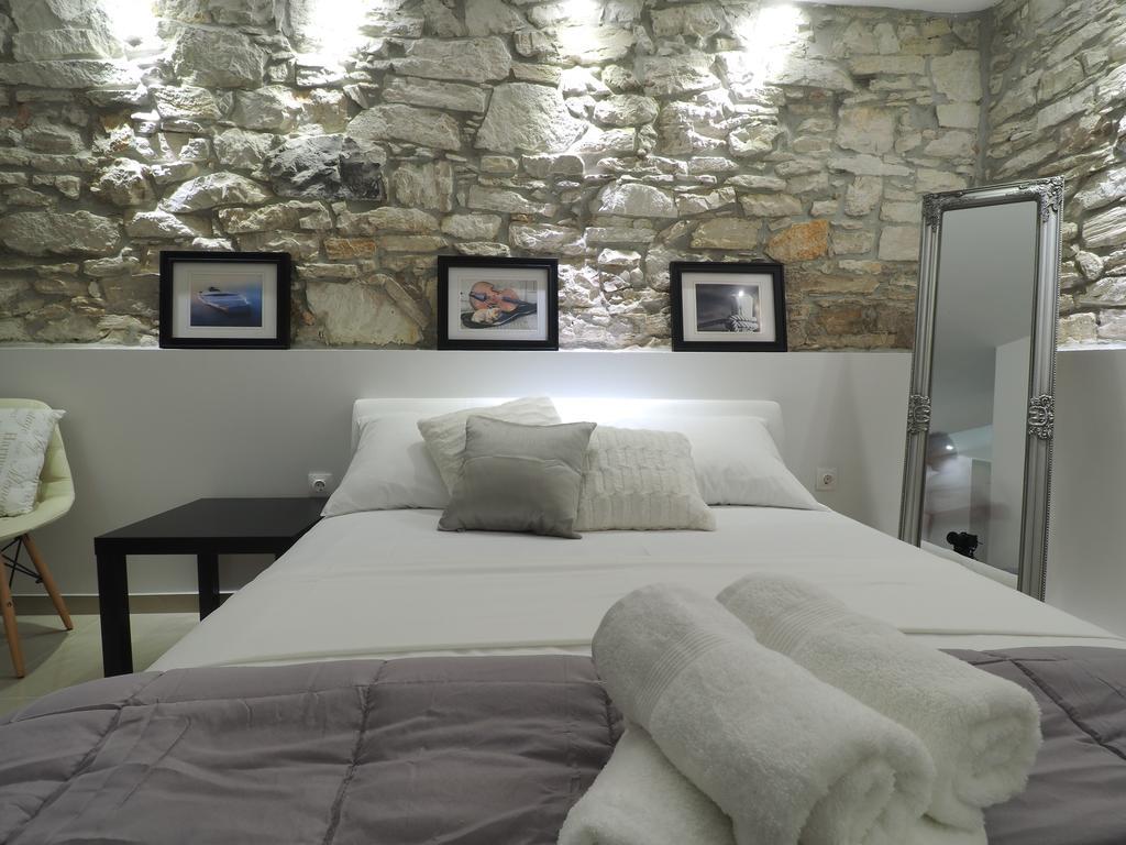 Captain Emo City Apartments Pula Luaran gambar