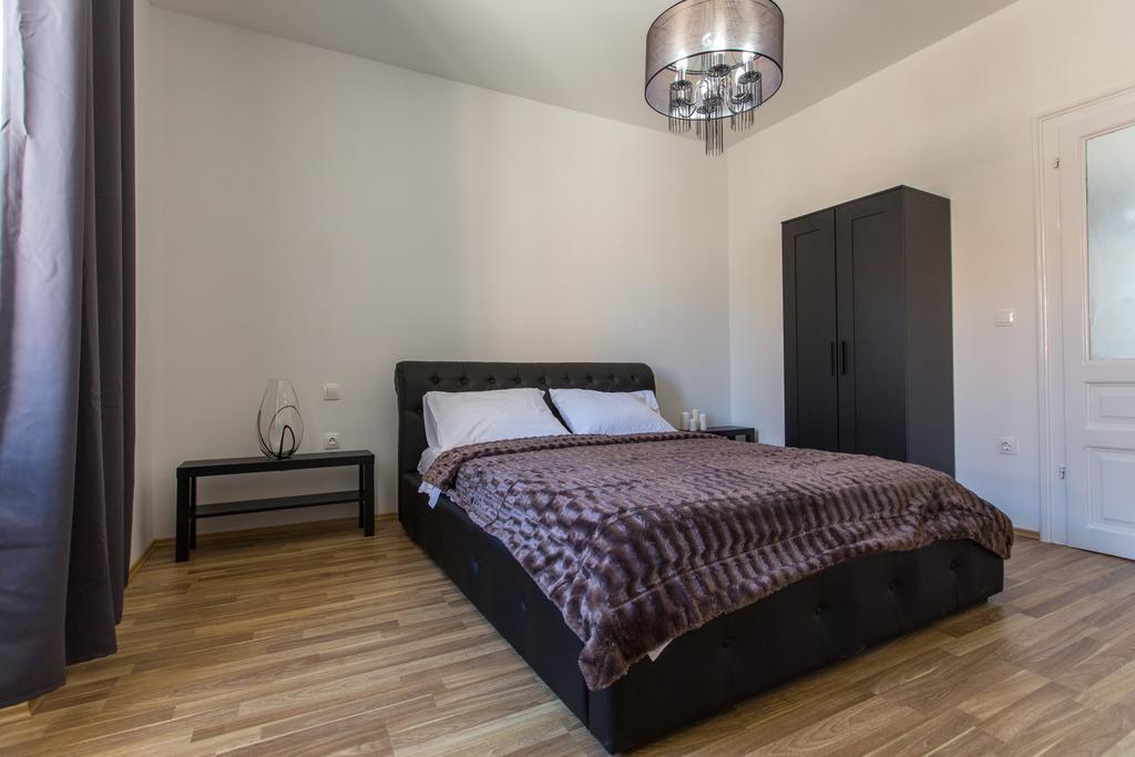 Captain Emo City Apartments Pula Luaran gambar