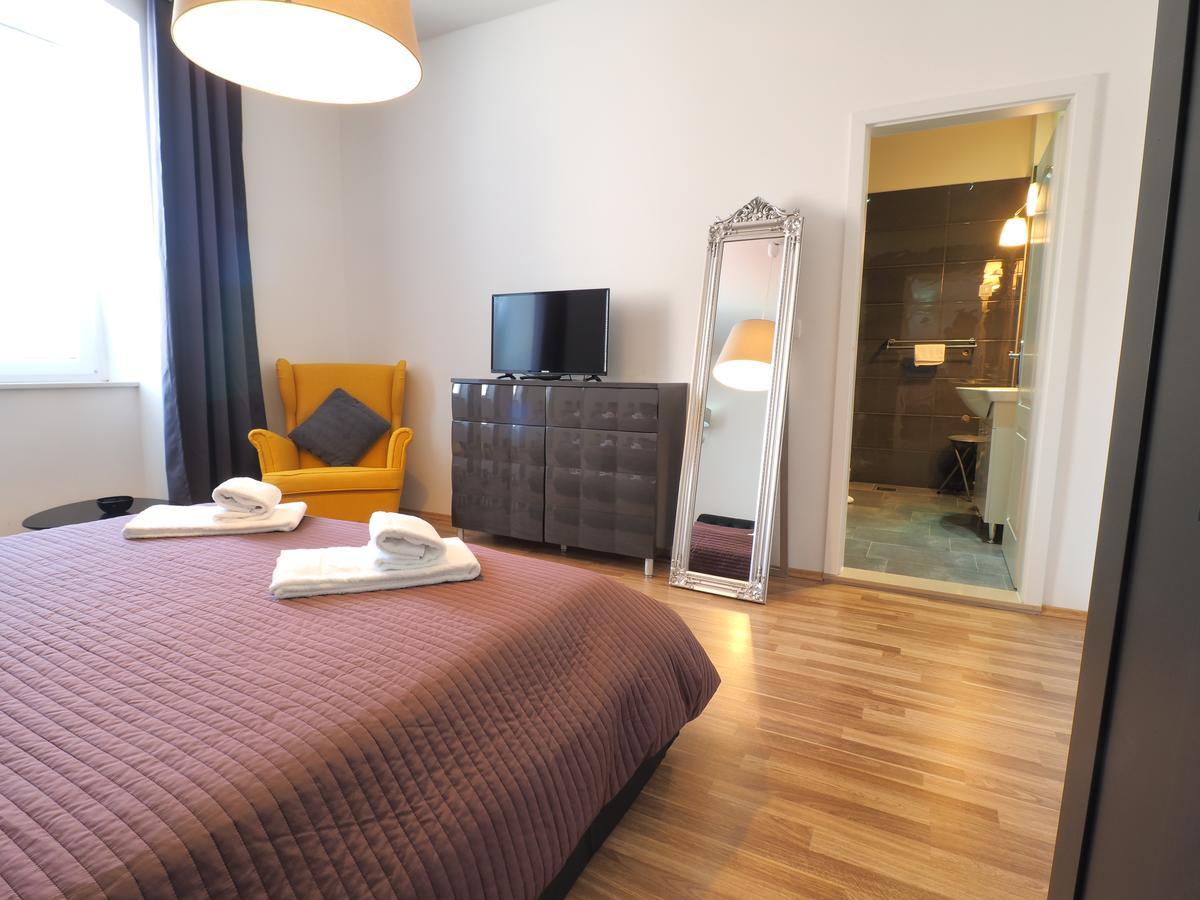 Captain Emo City Apartments Pula Luaran gambar